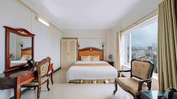 高級雙人或雙床房, 城市景 | 迷你吧、房內夾萬、書桌、手提電腦工作空間