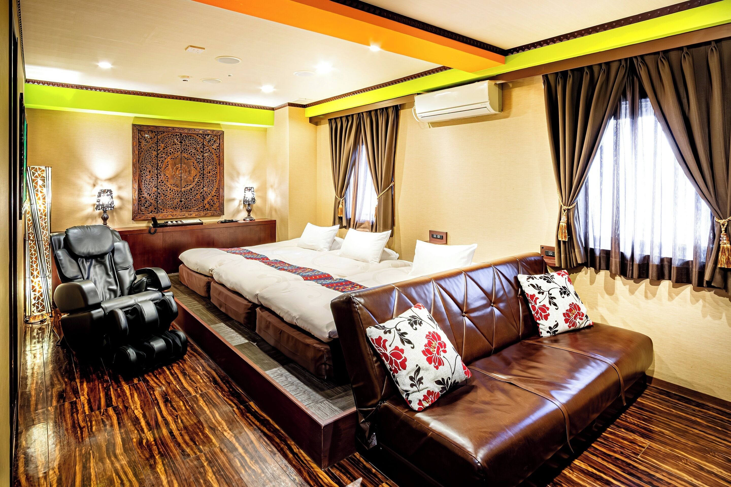 Deluxe Triple Room, Non Smoking, Free All you can drink Alcohol and Light Meal | In-room safe, desk, blackout curtains, soundproofing