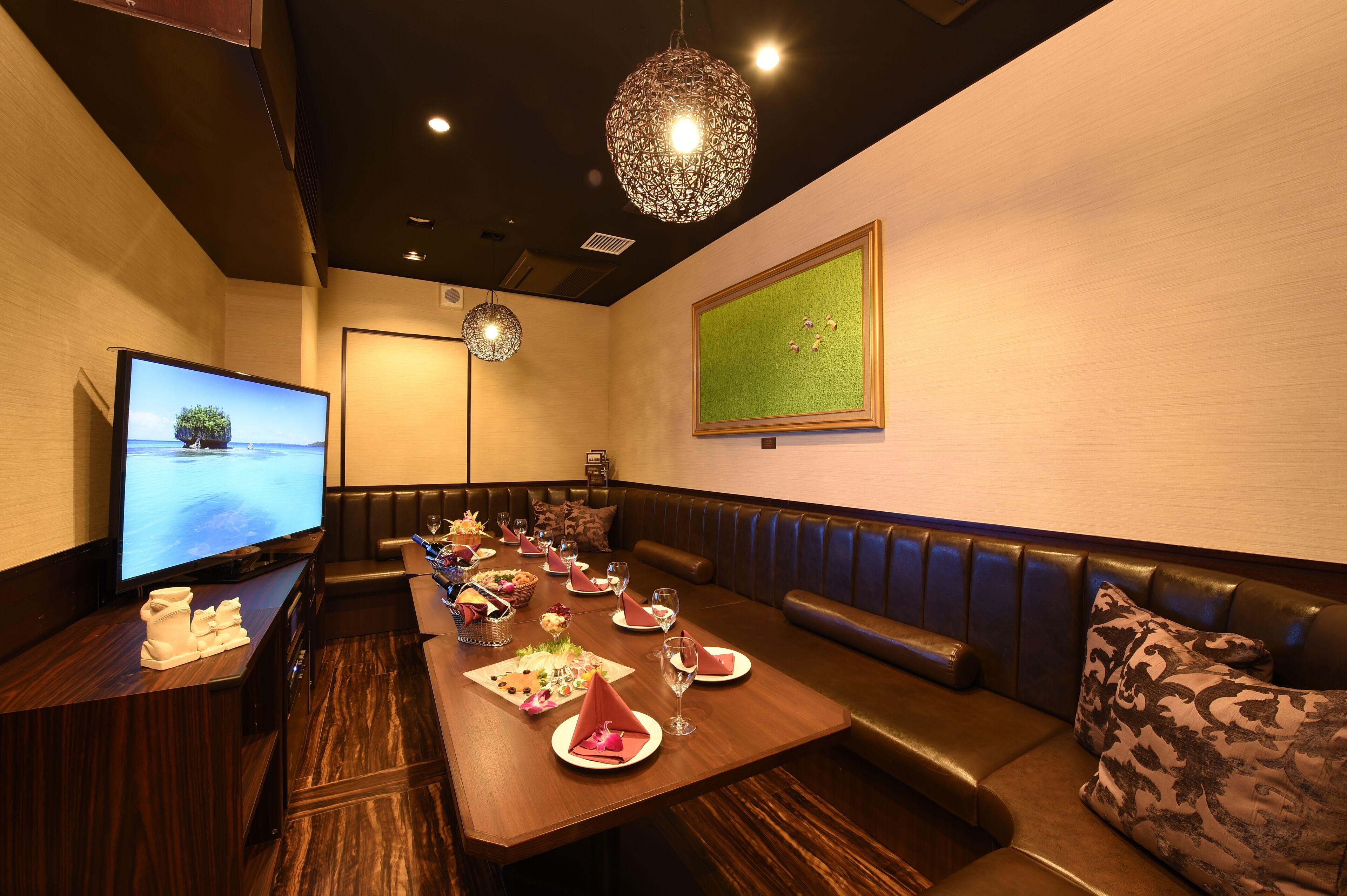 karaoke room