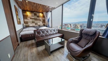 Quarto luxo, para não fumantes, vista para a cidade (Panorama, w/ afternoon tea&free drink) | Escrivaninha, cortinas blackout, quartos à prova de som