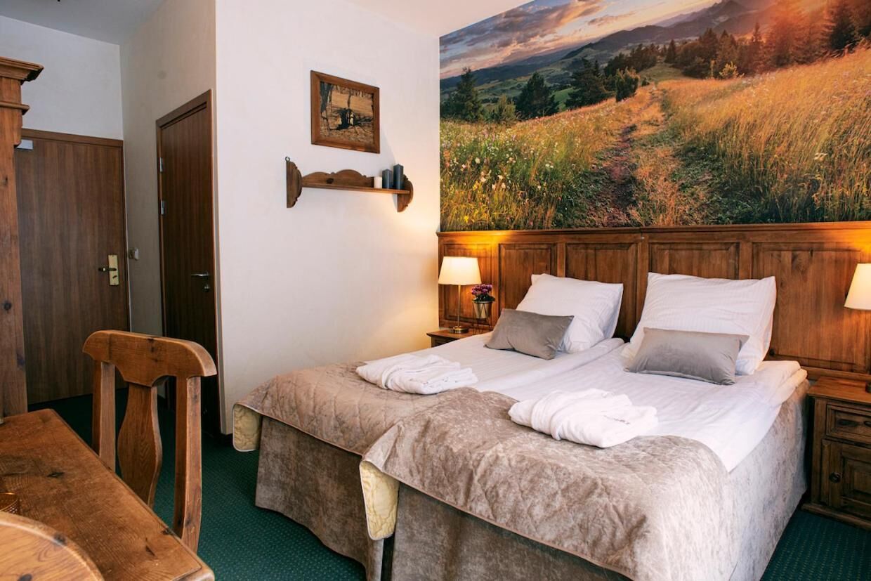 premium bedding, in-room safe, desk, blackout curtains