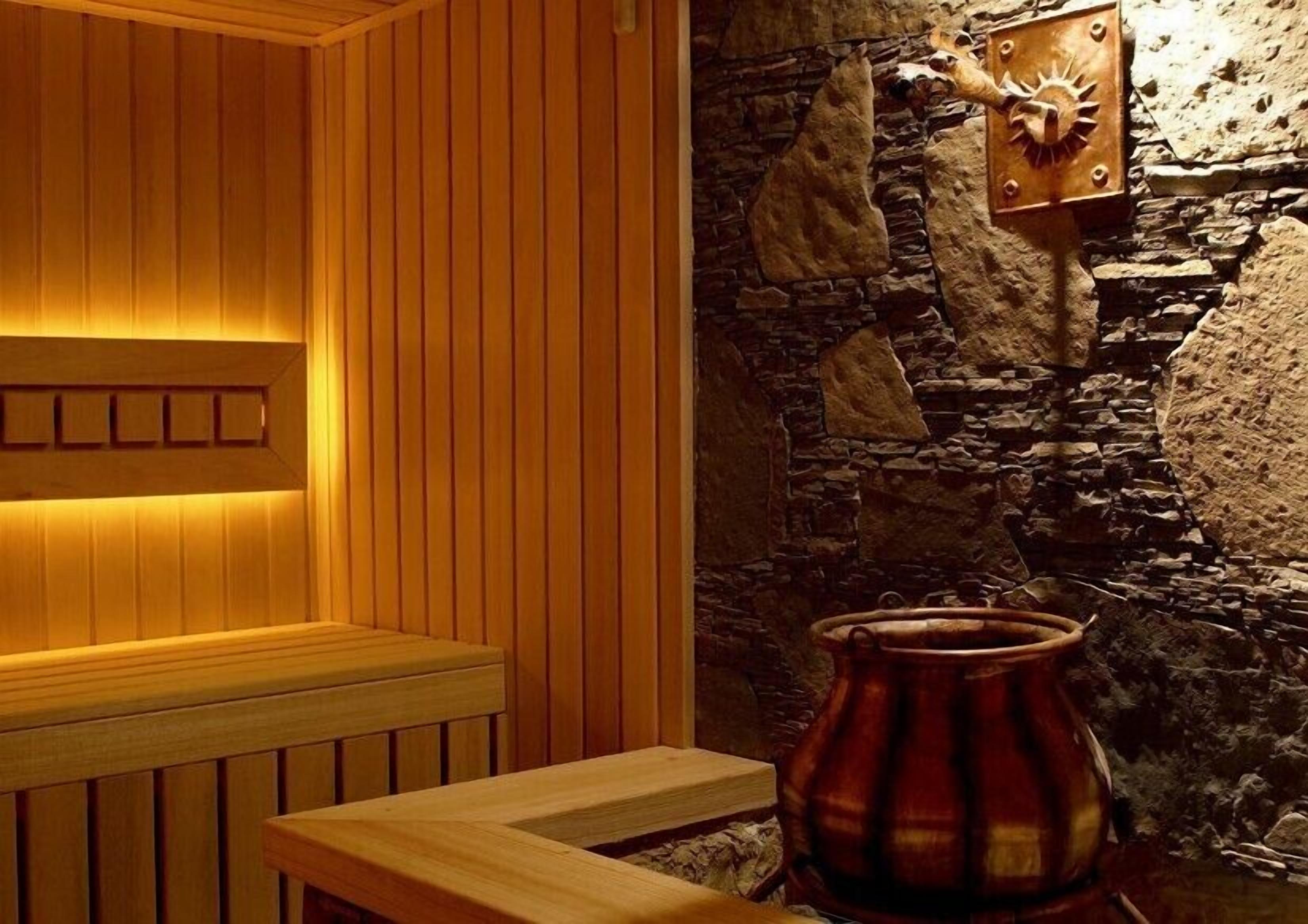 sauna, hot tub, steam room, turkish bath/hammam, body treatments