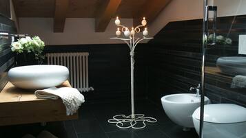 Camera doppia | Bagno | Asciugacapelli, bidet, asciugamani