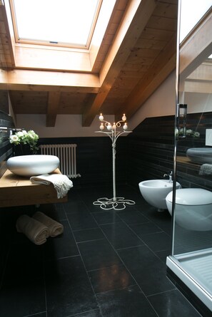 Doppelzimmer | Badezimmer