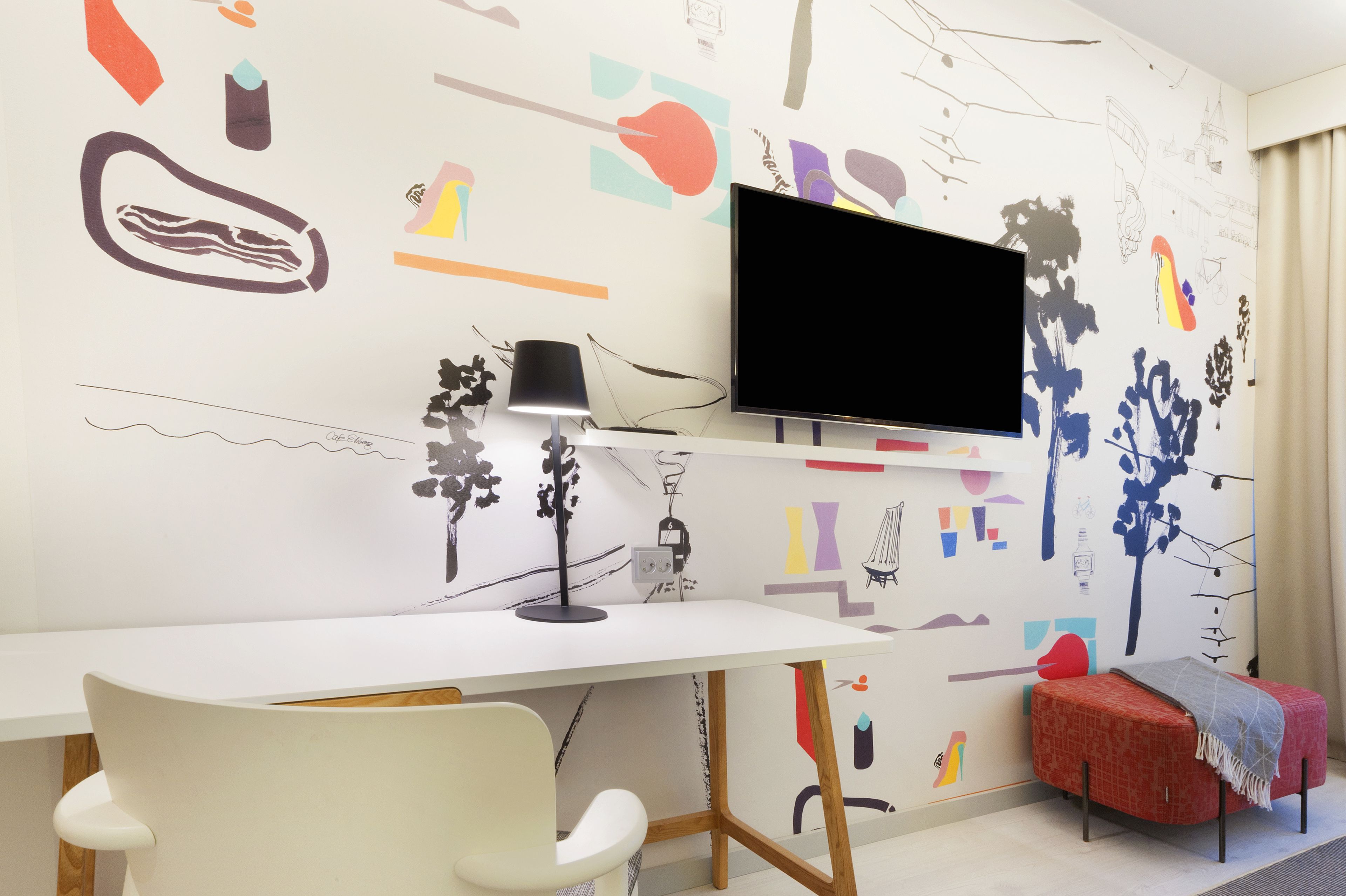 1 bedroom, premium bedding, minibar, in-room safe