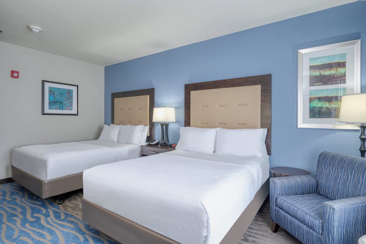 In-room safe, desk, iron/ironing board, rollaway beds (free)