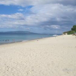 位於海灘上