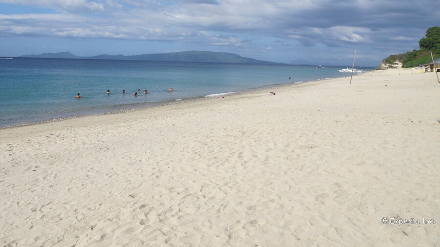 White Beach Resort Puerto Galera powered by Cocotel
