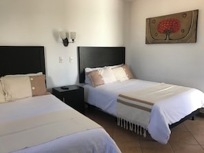 套房 | 舒適加層、客房內保險箱、熨斗/熨衣板、搖籃/嬰兒床