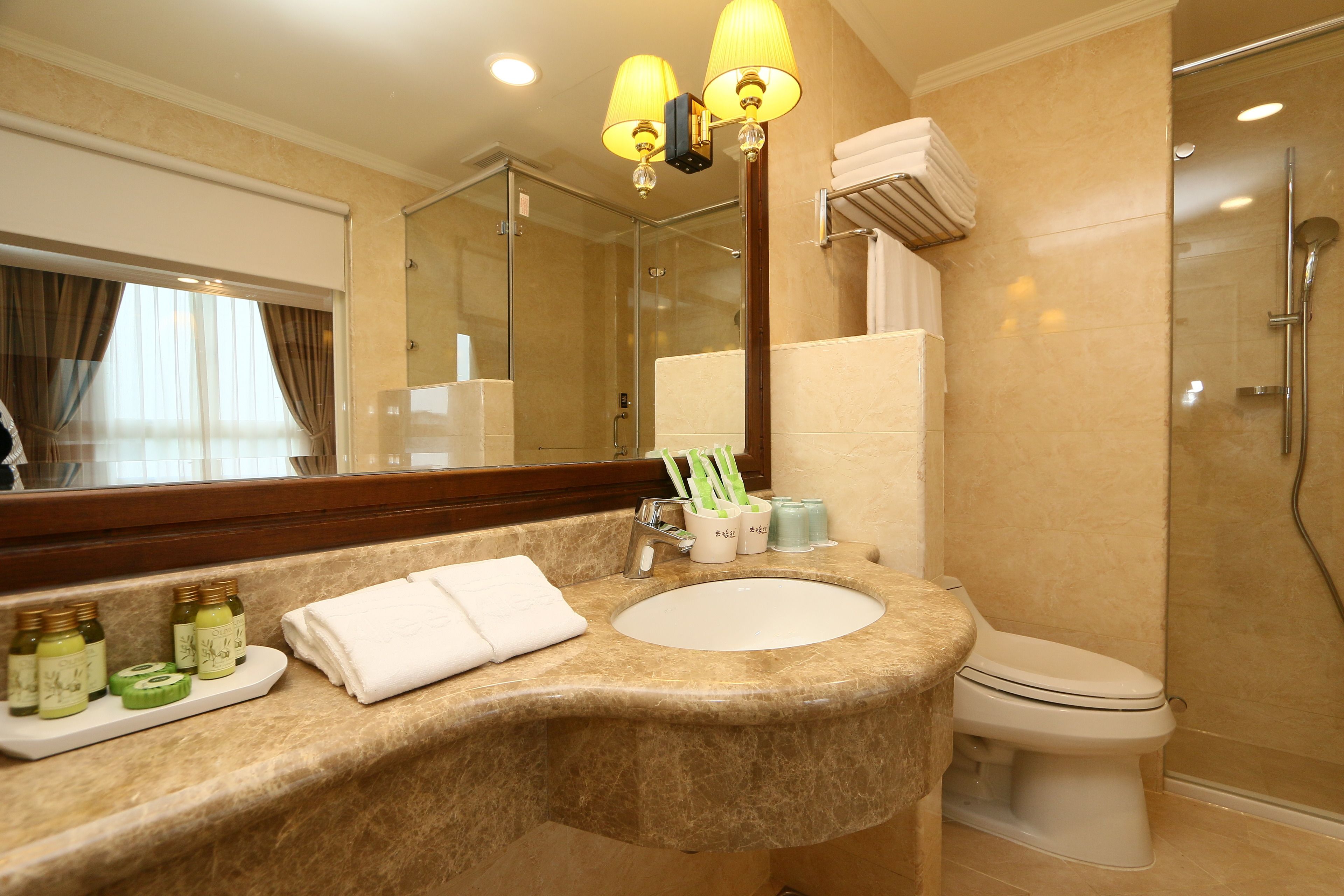 superior twin room | bathroom | separate bathtub and shower, deep-soaking bathtub, rainfall showerhead