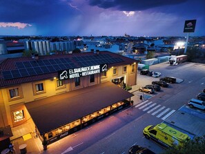 Front of property - Hotel El Sueño de Jemik (La Roda)