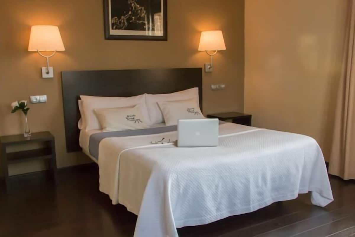 double room | individually decorated, desk, blackout curtains, soundproofing