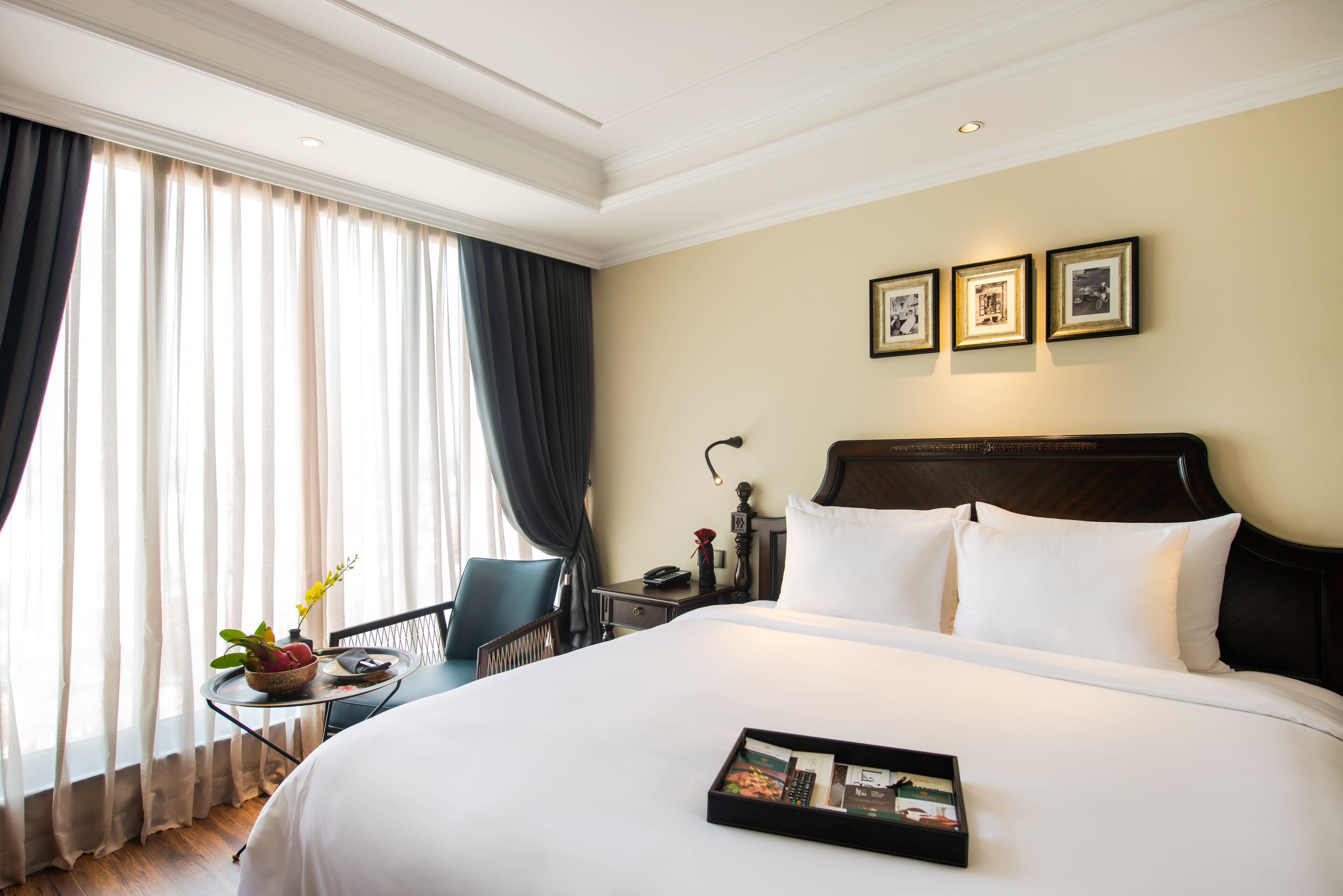 Executive Double or Twin Room | Minibar, in-room safe, desk, laptop workspace