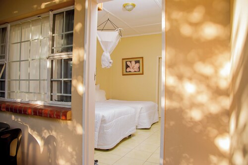 Mosi-O-Tunya Executive Lodge