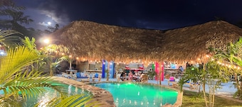 CHALET TROPICAL Hotel & Restaurant-Pizzeria