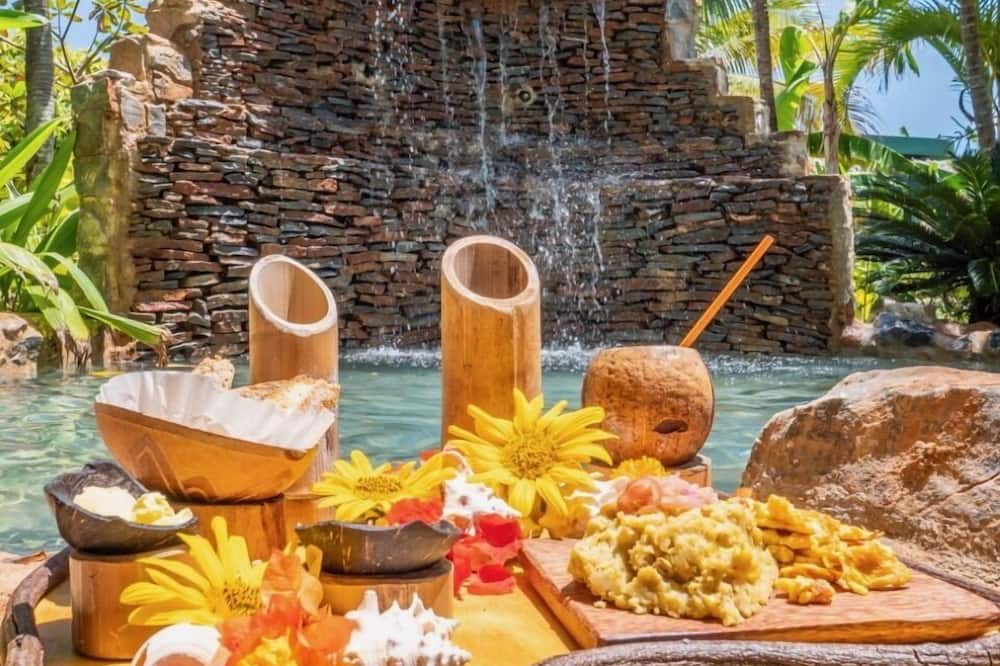 CHALET TROPICAL Hotel & Pool Bar Restaurant