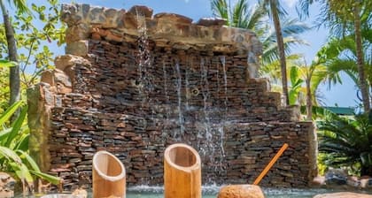 CHALET TROPICAL Hotel & Pool Bar Restaurant