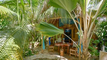 Family Cabin | 1 bedroom, free WiFi, bed sheets