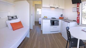 Economy Cabin - Sleeps 3