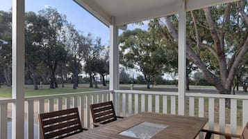 Superior 2 Bedroom Cabin (Sleeps 5) | Terrace/patio