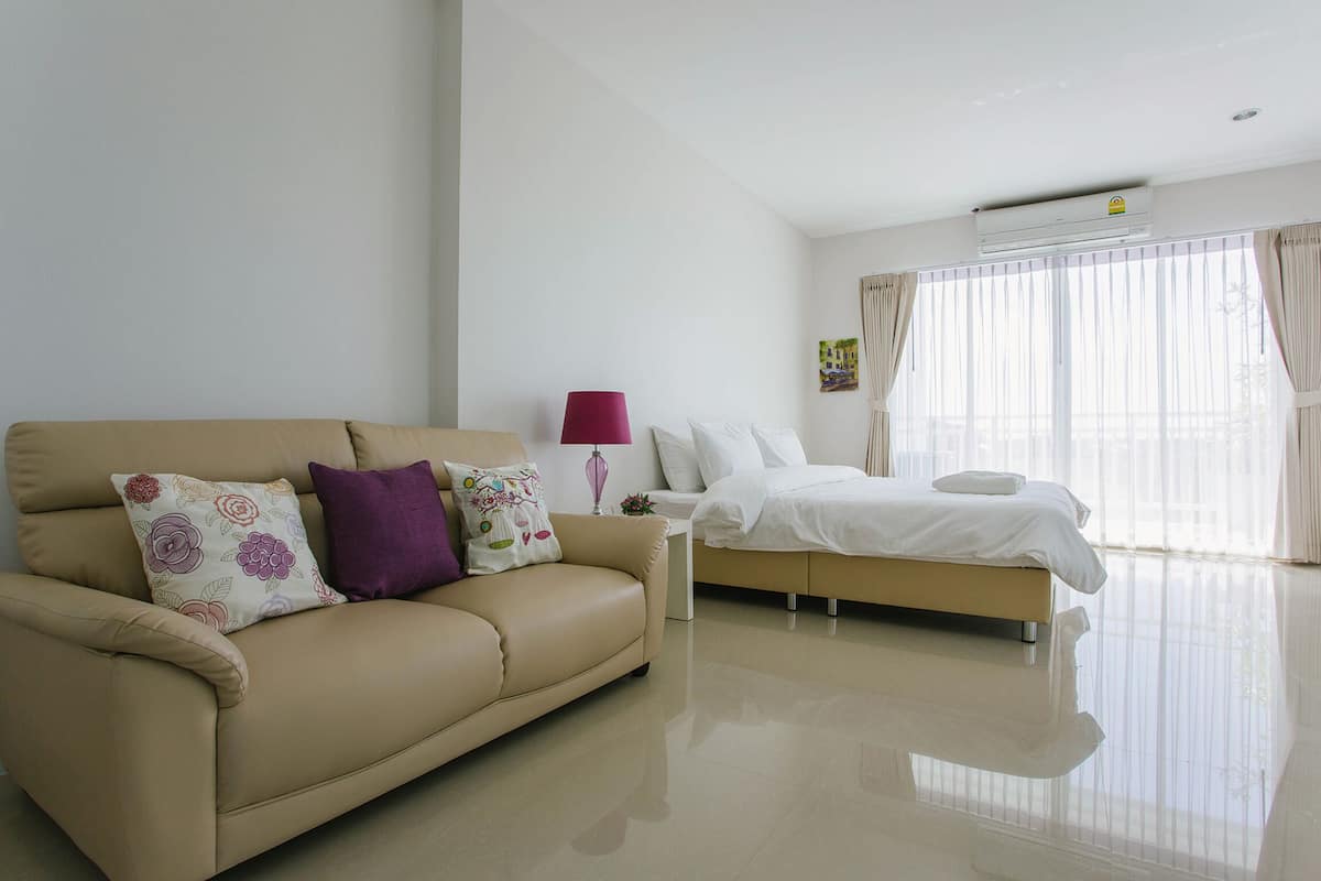 Habitación Deluxe | Escritorio, wifi gratis y ropa de cama