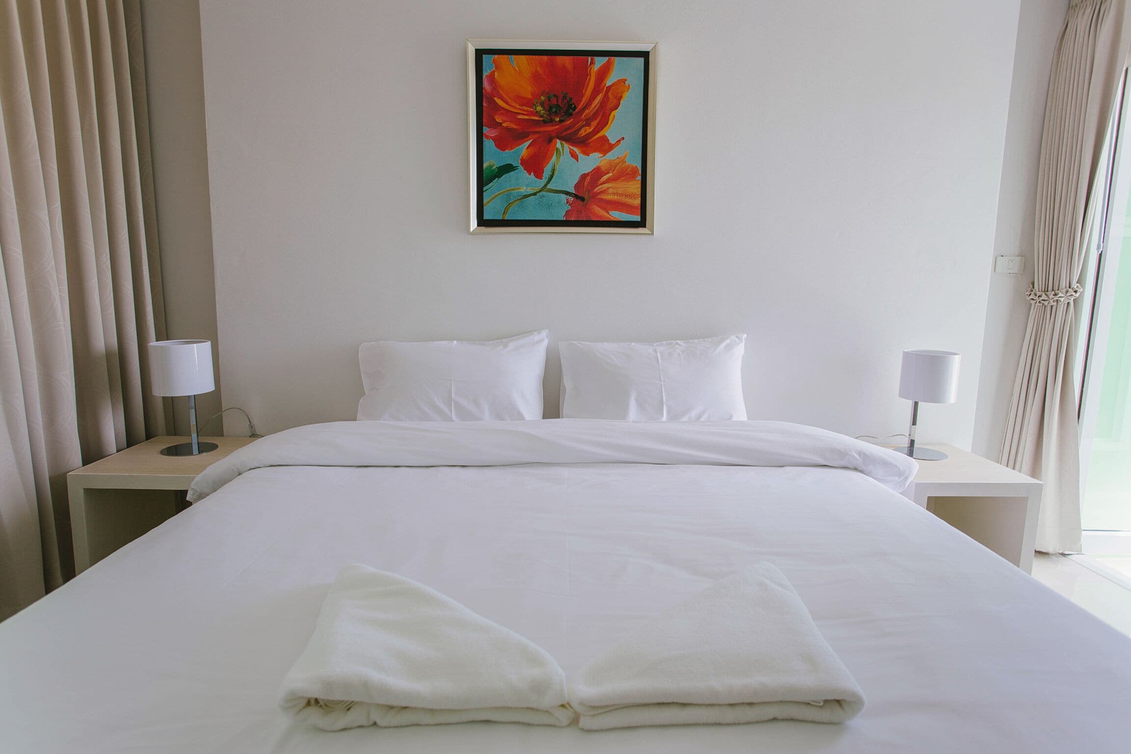 standard double room | desk, free wifi, bed sheets