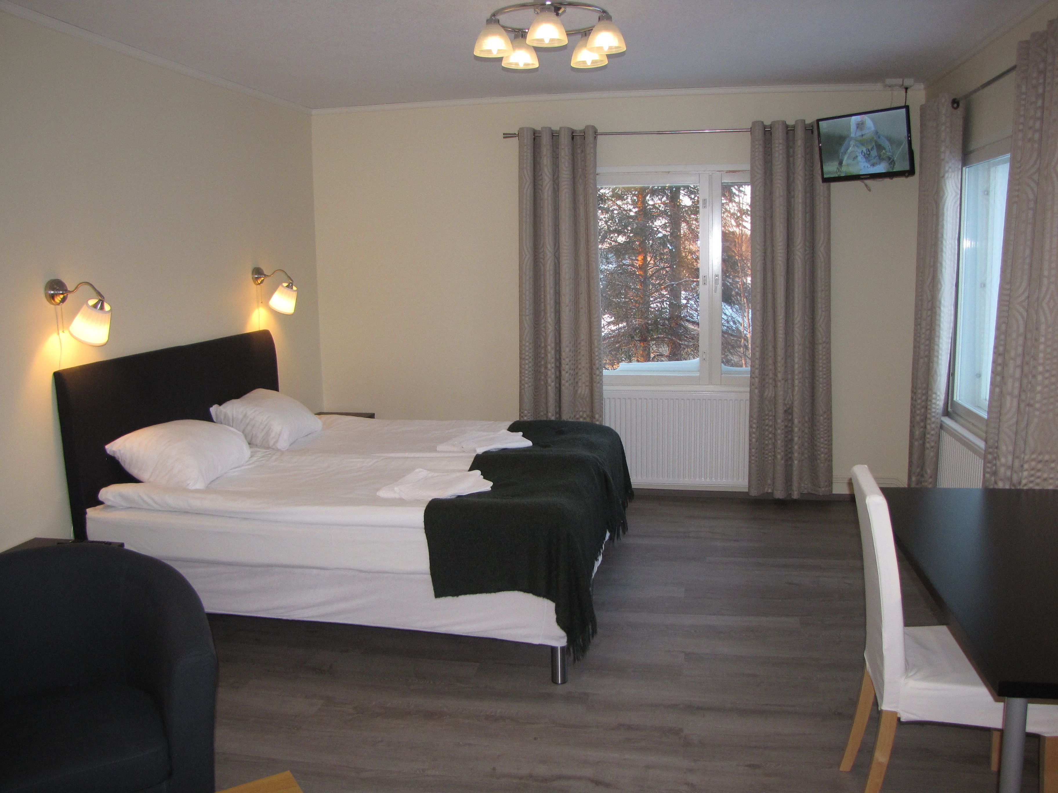 double room, kitchenette | desk, free wifi, bed sheets