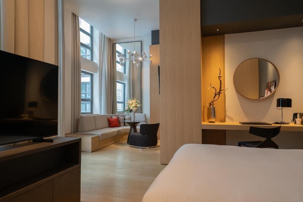 junior suite, terrace | 1 bedroom, hypo-allergenic bedding, down duvets, in-room safe