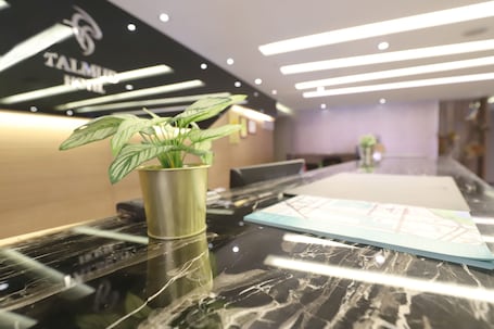Reception. Talmud Hotel Yizhong