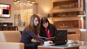 ロビー応接スペース