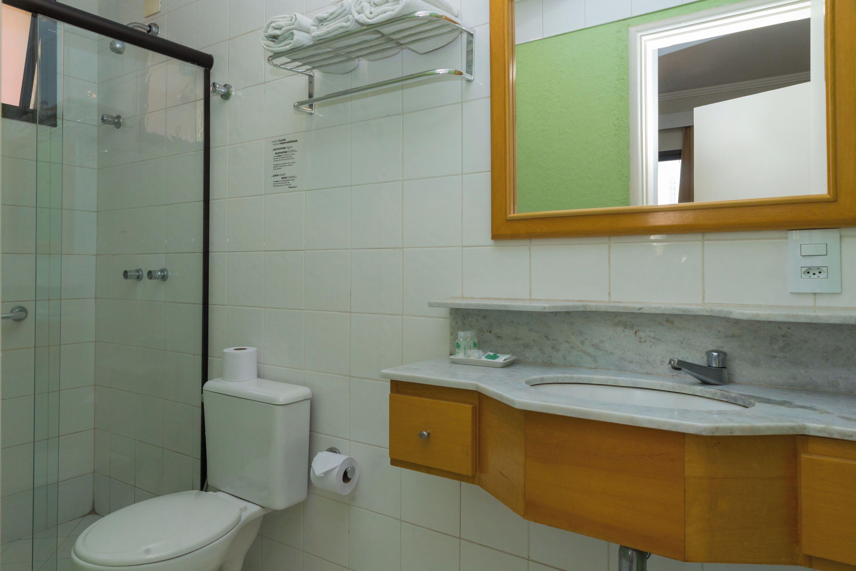 shower, free toiletries, hair dryer, towels