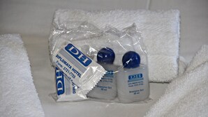 Deluxe Triple Room | Bathroom | Combined shower/tub - Fenix Hotel Campinas (Campinas)
