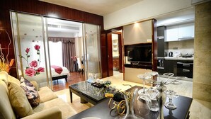 Room - Private Enjoy Home Apartment (Foshan)