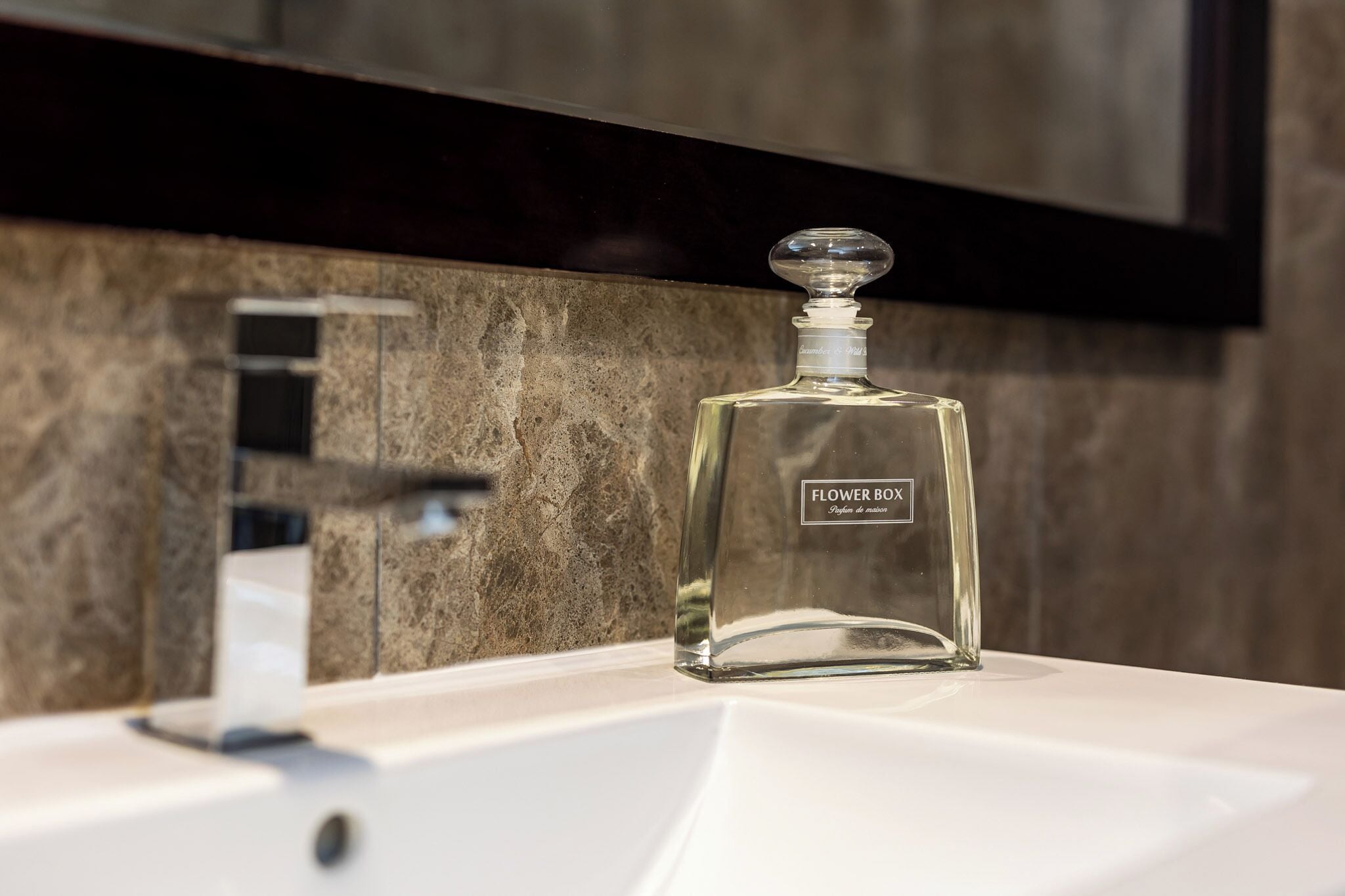 executive king | bathroom | shower, free toiletries, hair dryer, towels