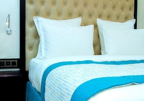 Superior Room | 1 bedroom, premium bedding, Select Comfort beds, minibar