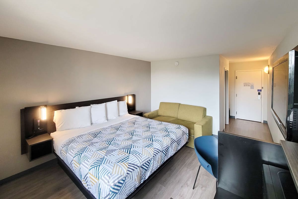Pillowtop-Betten, Schreibtisch, kostenloses WLAN, Bettwäsche