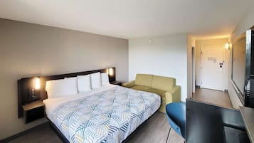 Bantalan ekstra lembut, meja kerja, Wi-Fi gratis, dan seprai linen