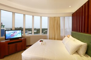 Minibar, in-room safe, desk, blackout drapes - ANAN HOTEL (Can Tho)