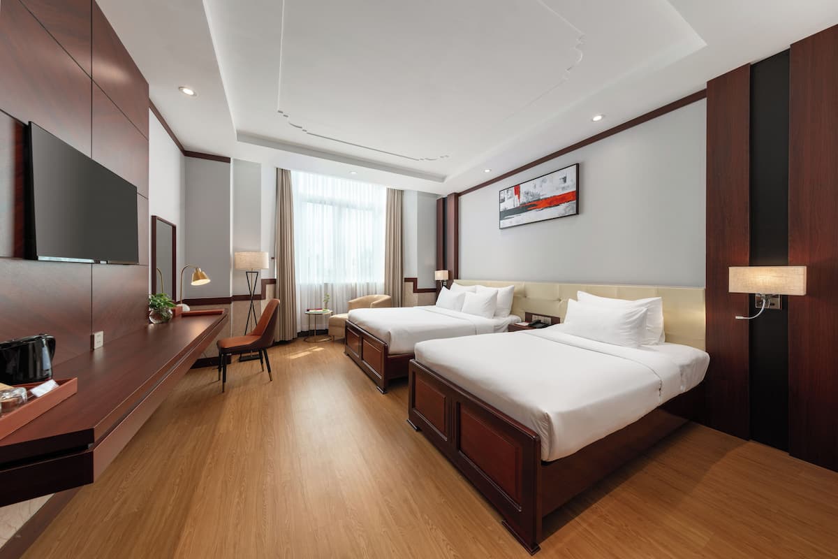 Superior Triple Room | Premium bedding, minibar, in-room safe, desk
