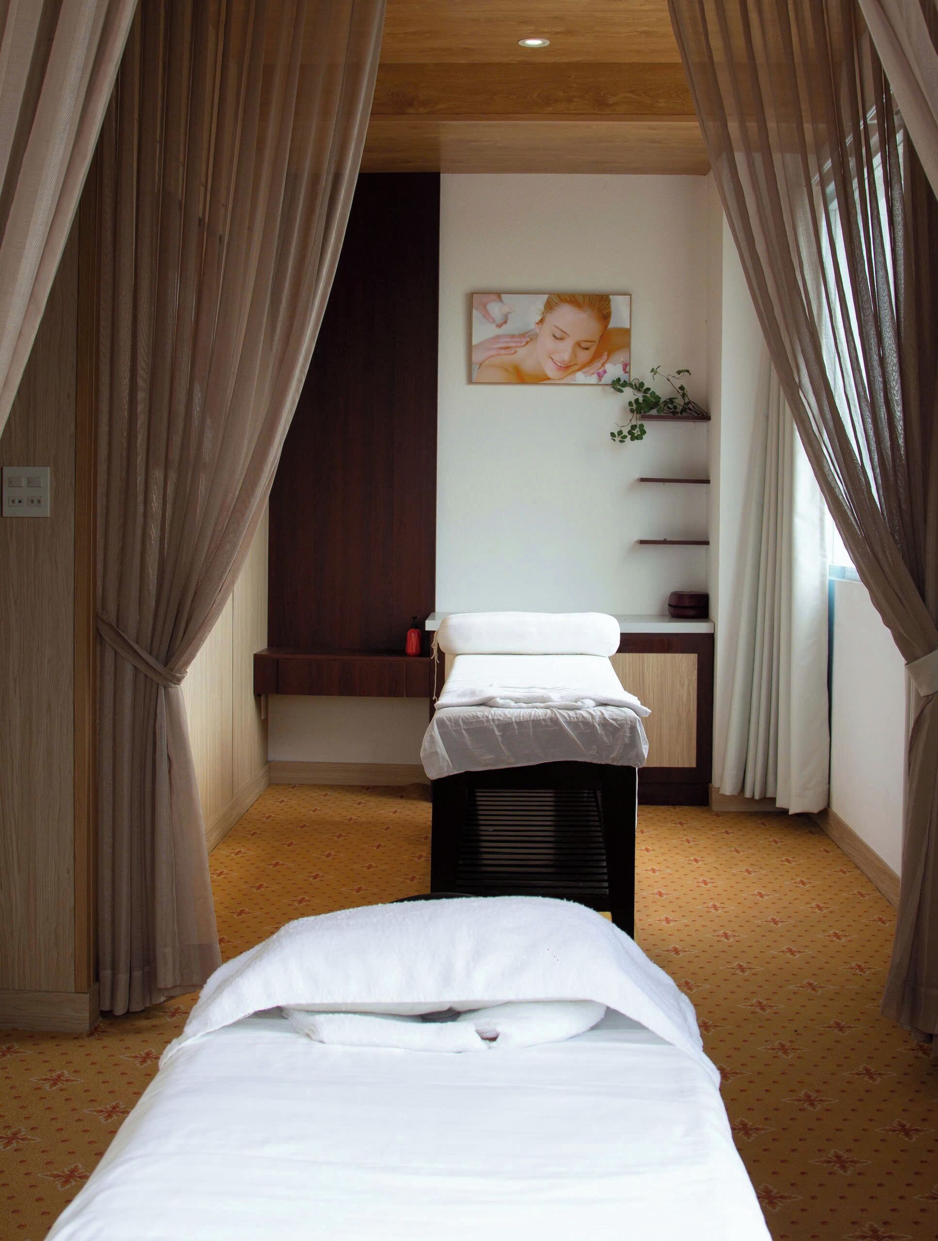 身体护理、热石按摩、面部护理、脚底按摩