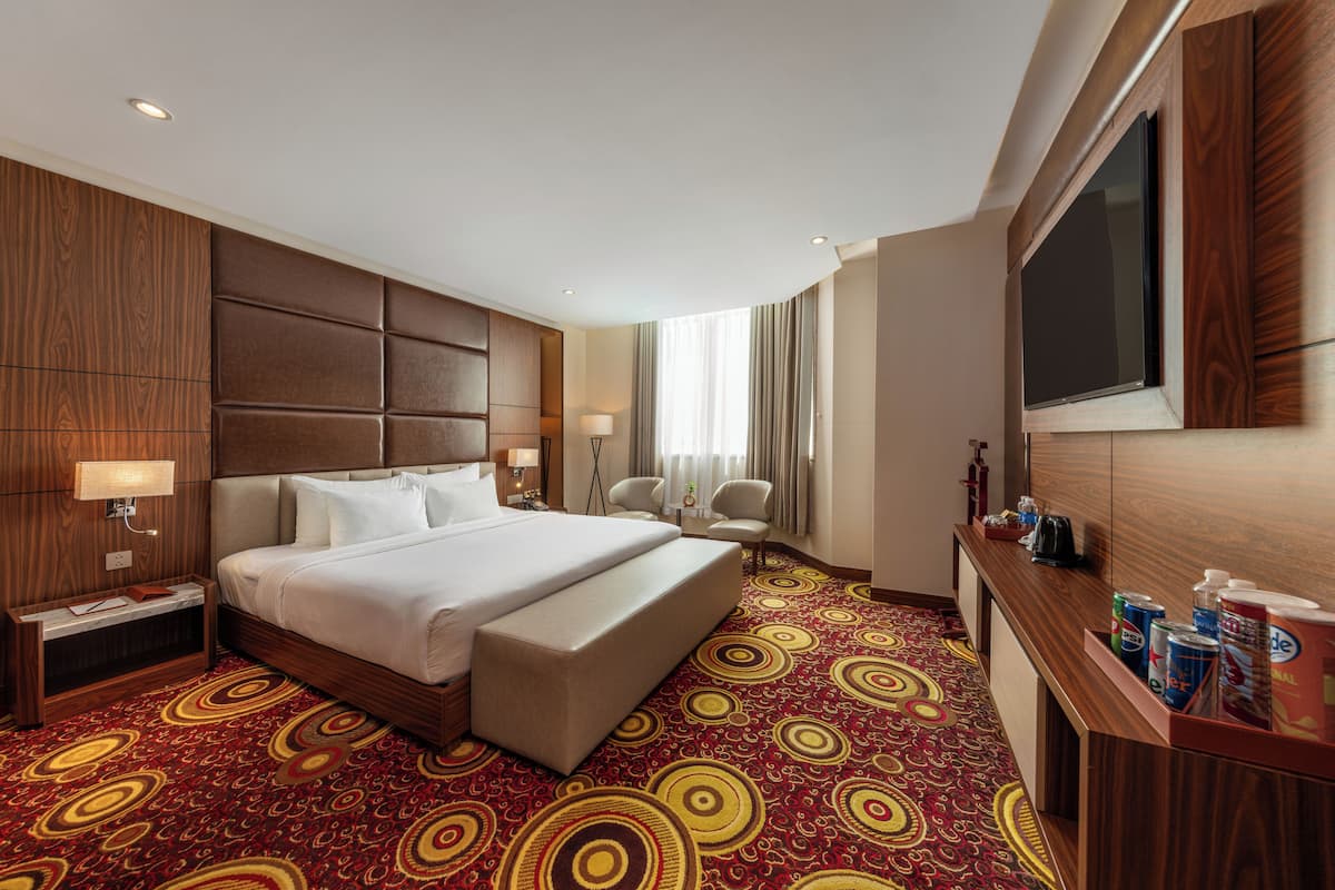 Presidential Double Room | Premium bedding, minibar, in-room safe, desk