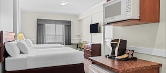 Days Inn by Wyndham Lamont
