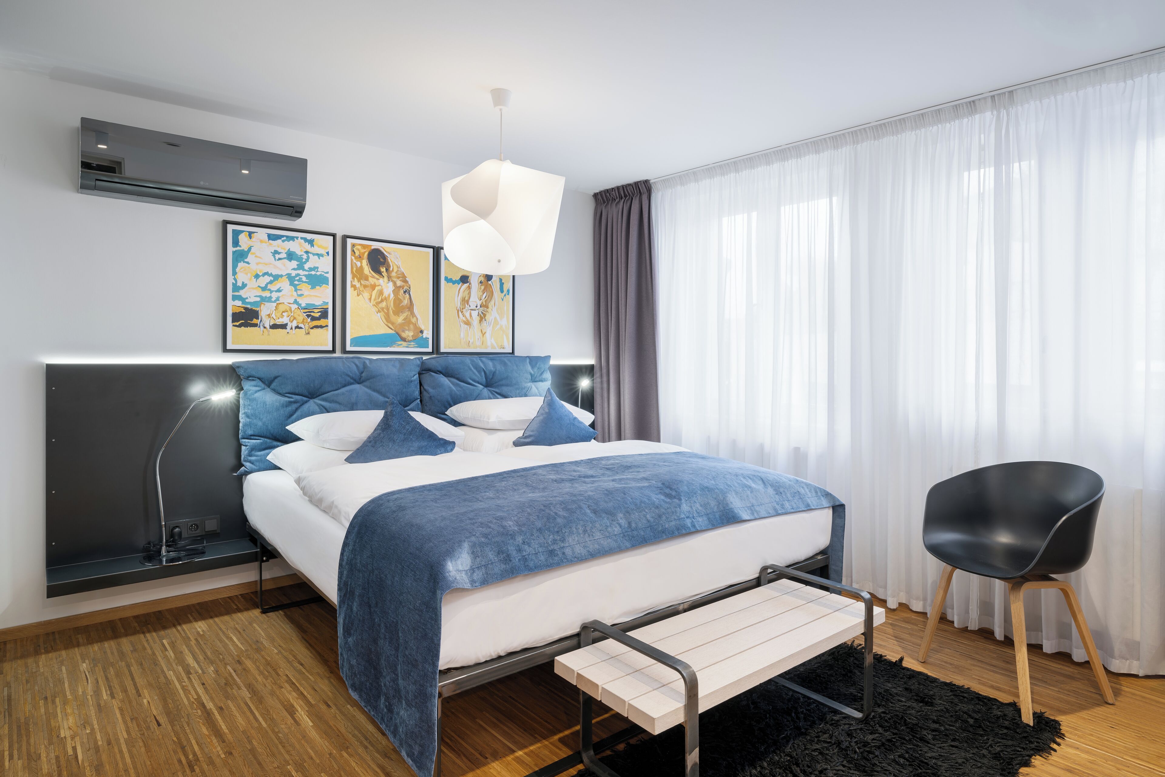 Penthouselejlighed - 3 soveværelser | Pengeskab på værelset, skrivebord, mørklægningsgardiner, lydisolering