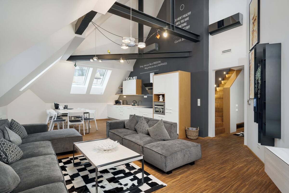 Penthouse, 3 kamar tidur | Brankas, meja kerja, tirai kedap cahaya, dan kedap suara