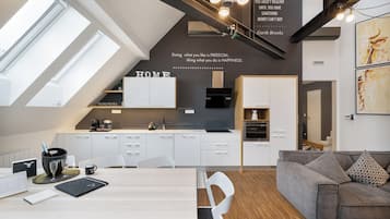 Penthouse, 3 Bedrooms | Private kitchen