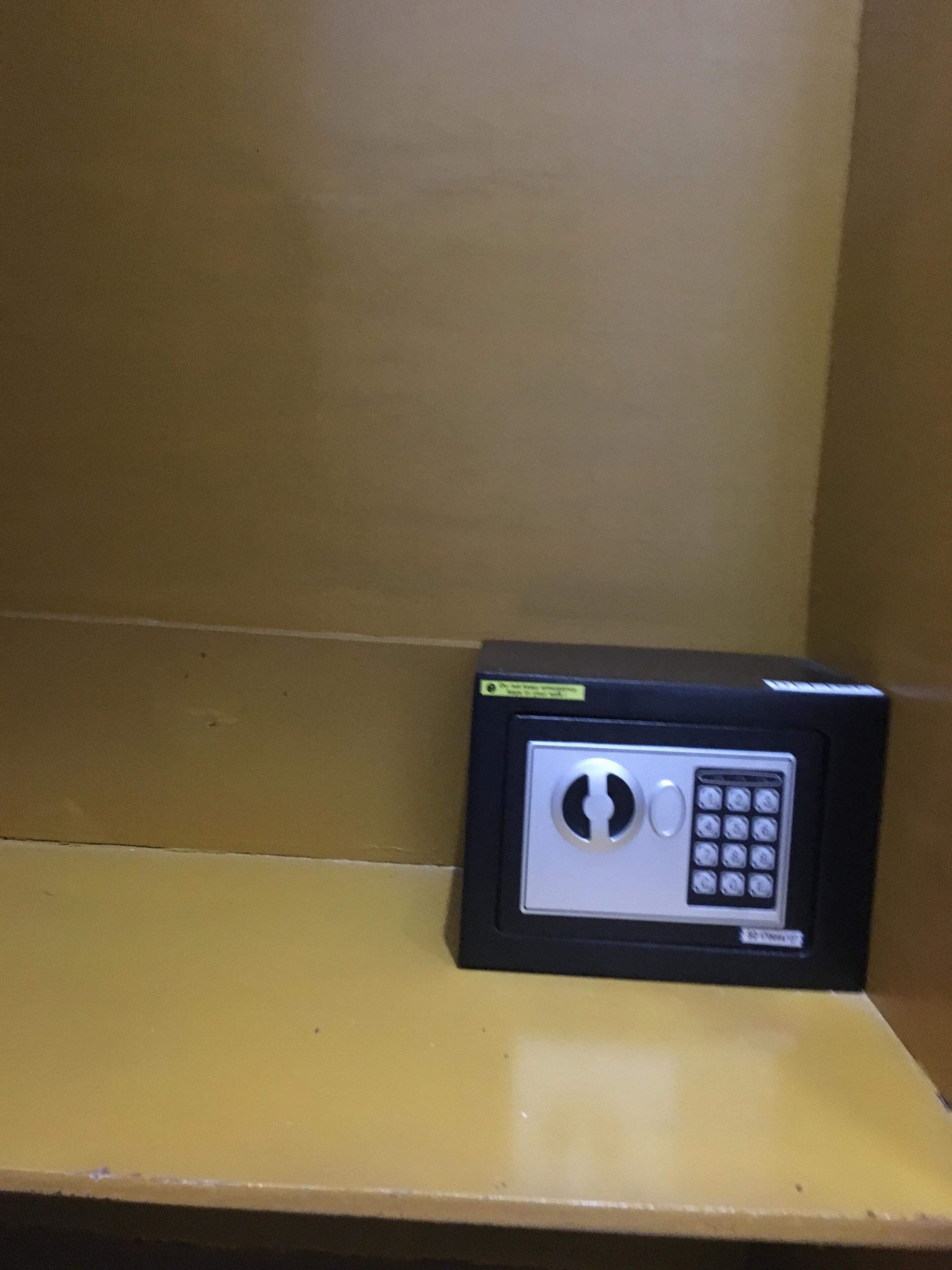 deluxe quad with balcony sunny | safe