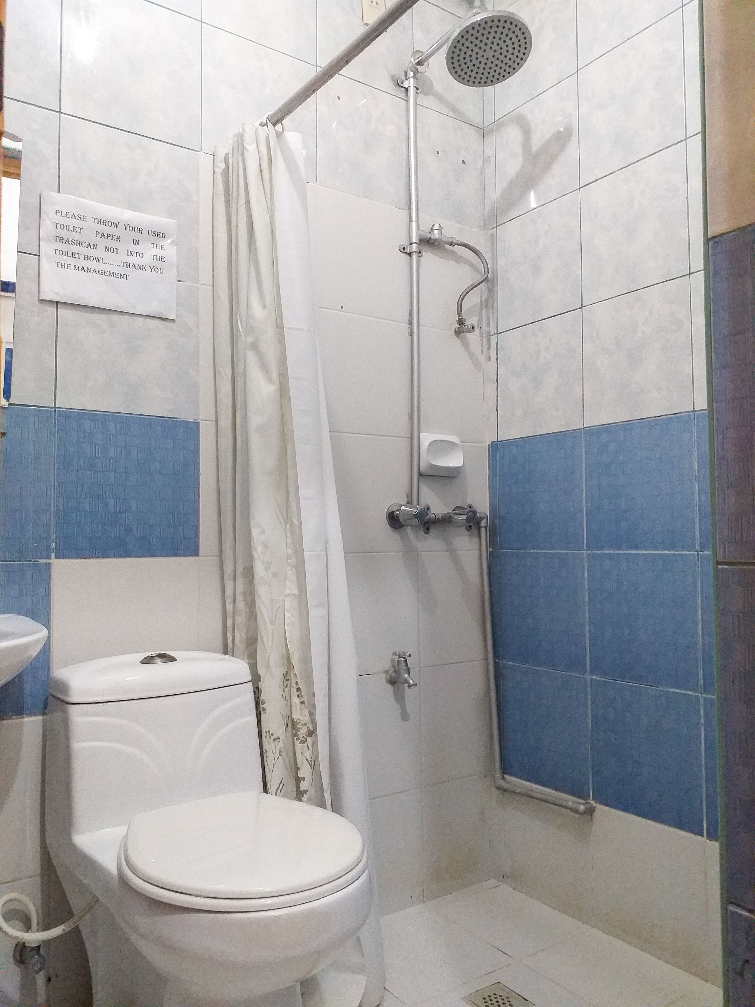 double room | bathroom | shower, hair dryer, towels