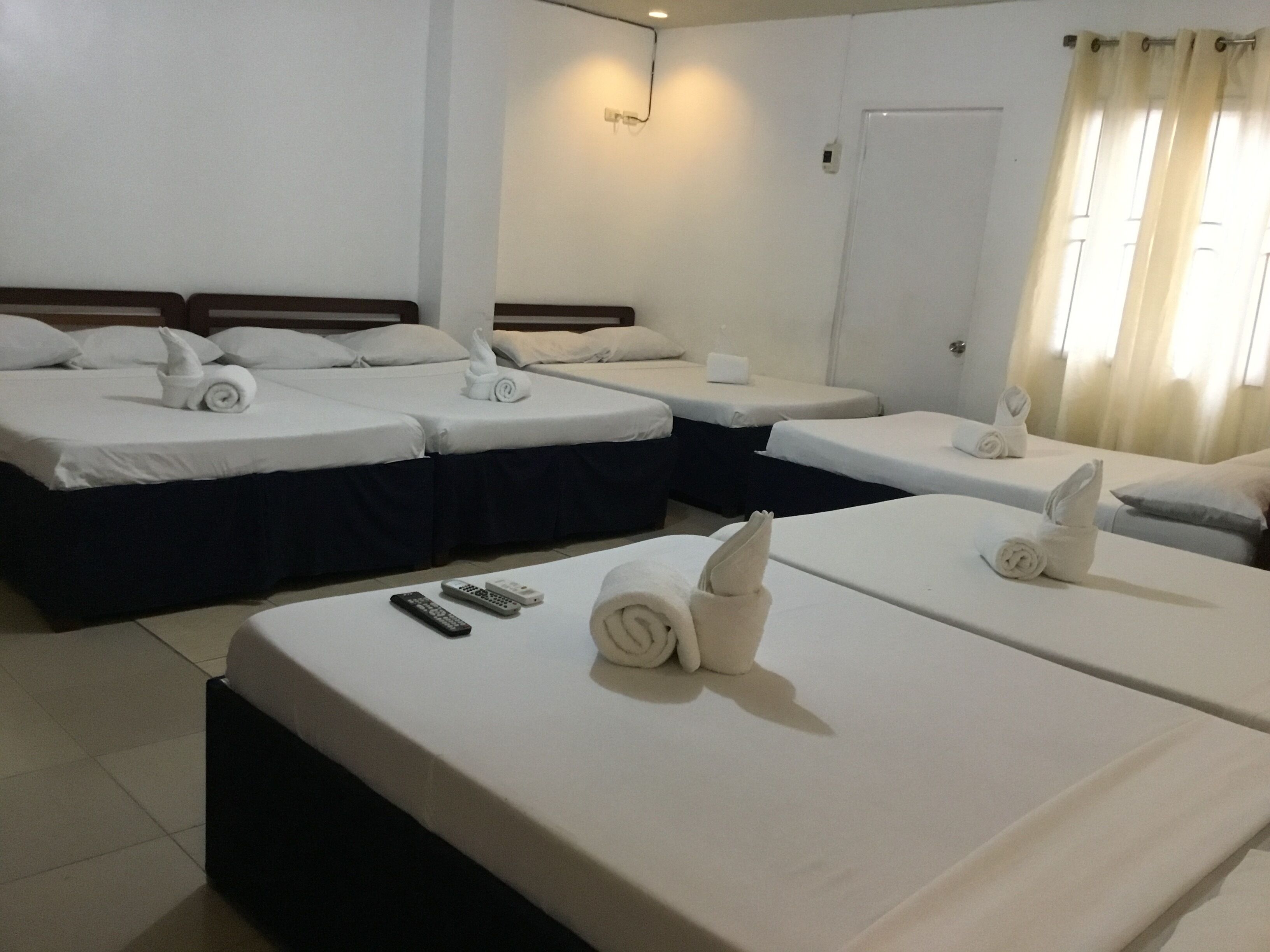 room for 12 persons | individually decorated, bed sheets