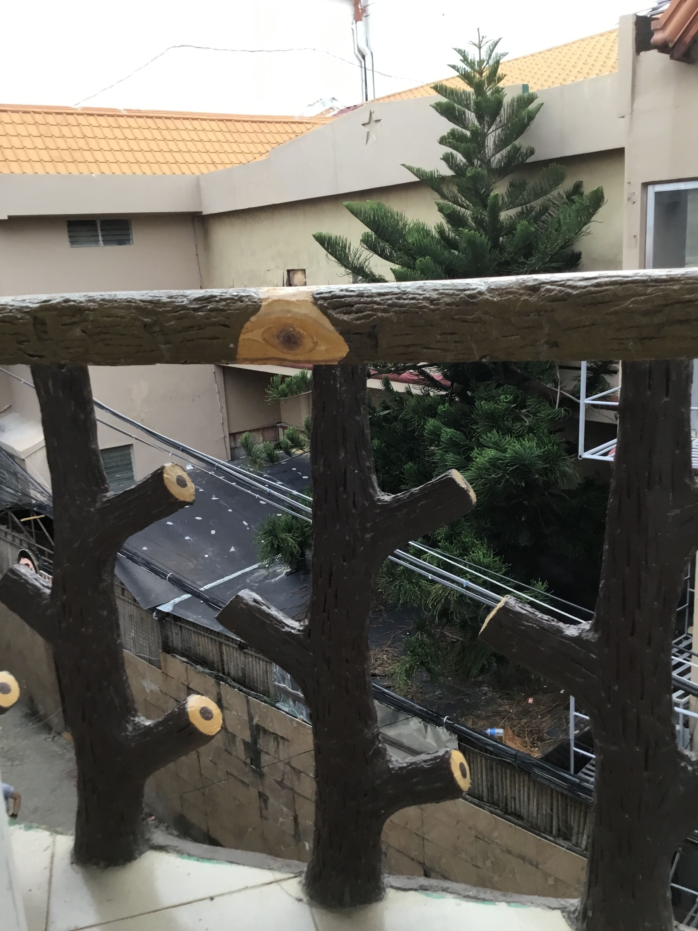 room for 12 persons | balcony view