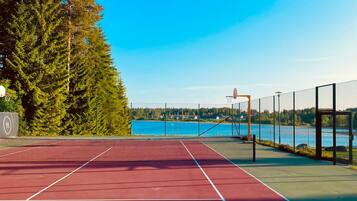 Tennis court